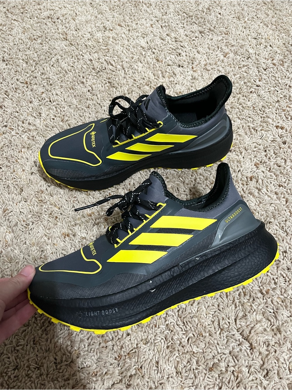 Adidas Ultraboost 5 GTX Road Running Shoes Outdoor GORE-TEX Size 8.5 Men's